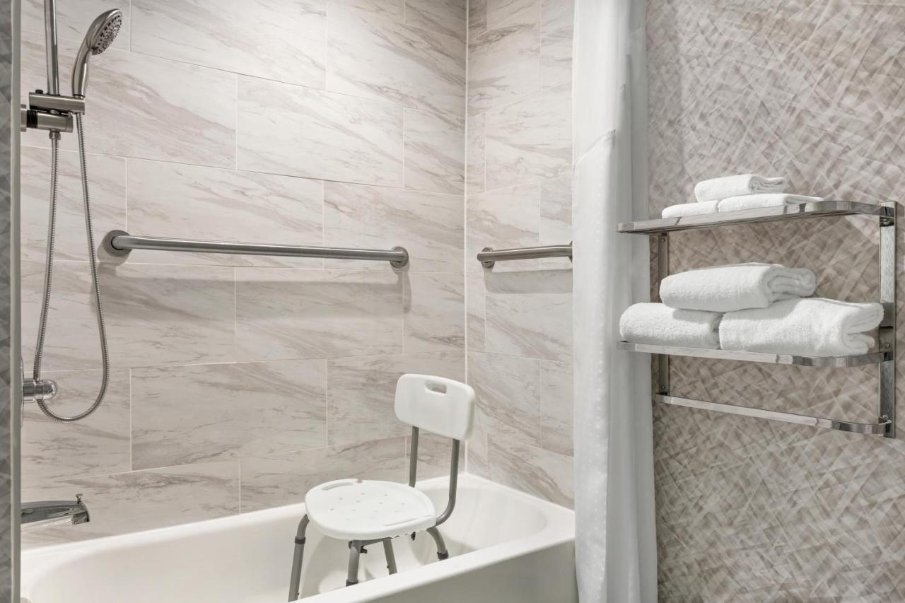 Holiday Inn Lic - Laguardia West, An Ihg Hotel ニューヨーク エクステリア 写真